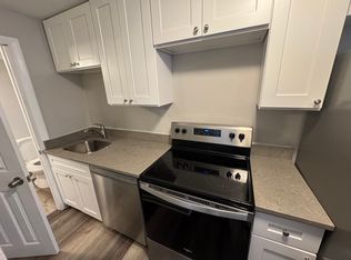8 Herbert St #1F, Salem, MA 01970