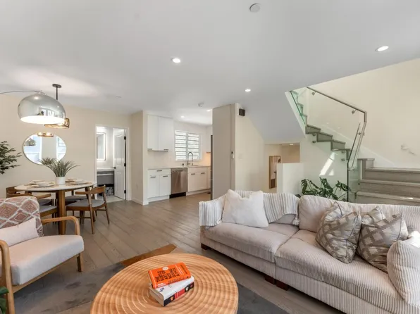808 Pine St, Oakland, CA 94607