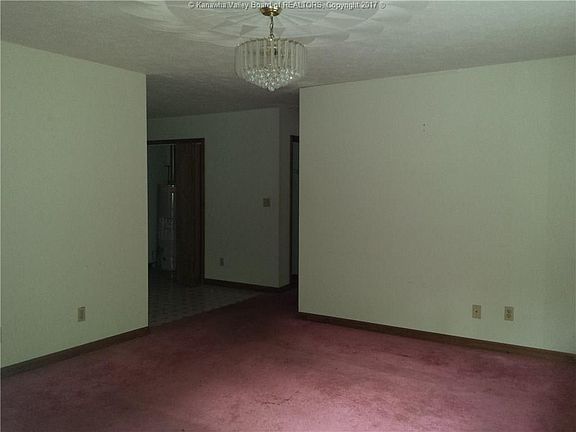 2nd image of 220 Wertz Ave