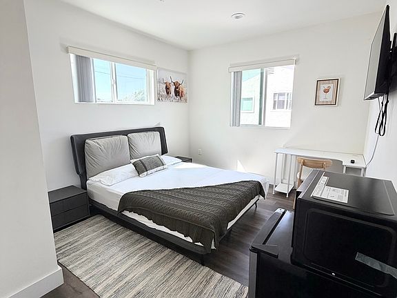 2nd image of 2233 S Longwood Ave #2