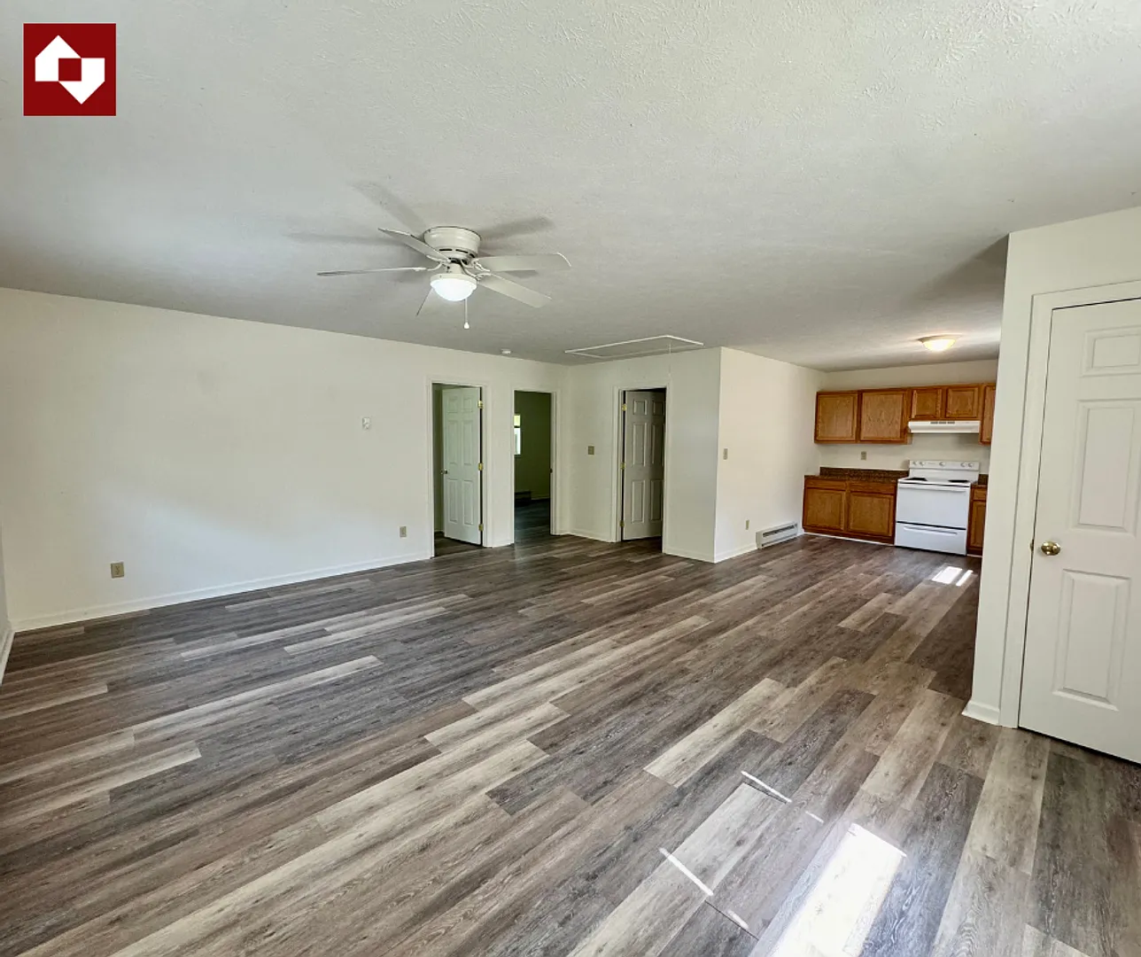646, 650, 652, 658 Hillwood Dr — Photo 2