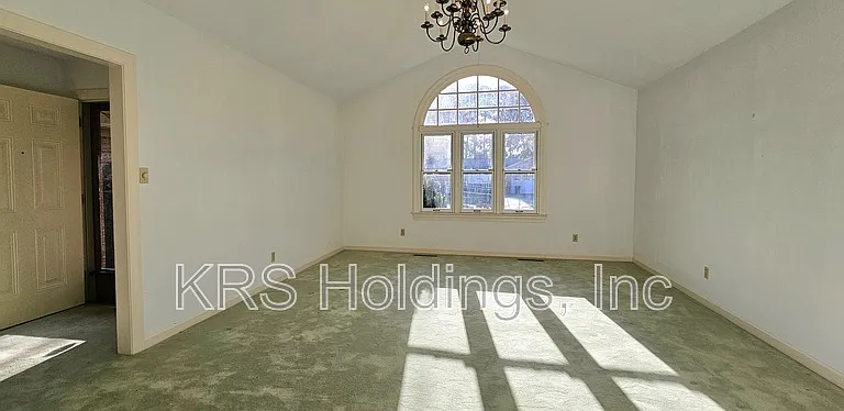 1029 Dulcie Ave — Photo 9