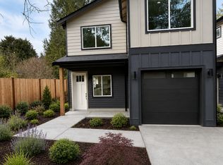 10041 38th Ave NE, Seattle, WA 98125