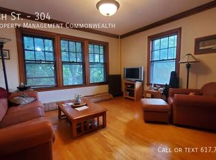 34 Ash St UNIT 304, Cambridge, MA 02138