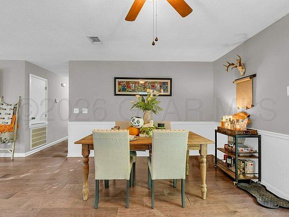 5th image of 1546 Riviera Rd