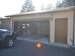 13721 9th Avenue Ct E, Tacoma, WA 98445