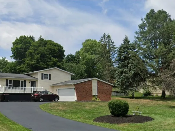 11035 Sagebrush Ave NE, Uniontown, OH 44685