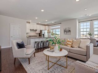 195 Wesmont Dr, Wood Ridge, NJ 07075