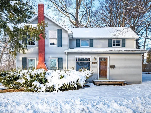 1580 Liberty St, Lapeer, MI 48446