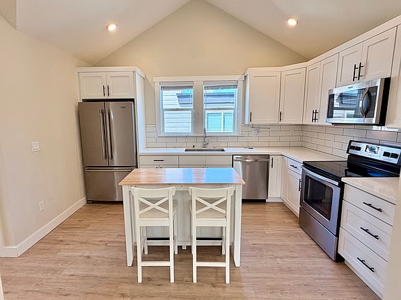 5th image of 1609 E Columbia St #4
