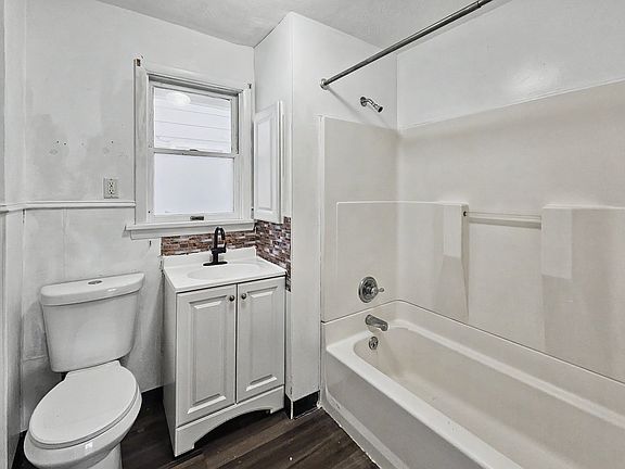 5th image of 310 21st Ave Floor 2