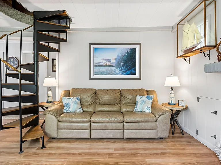 20 Franklin Dr — Photo 14