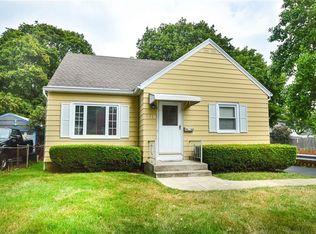 210 Sparling Dr, Rochester, NY 14616