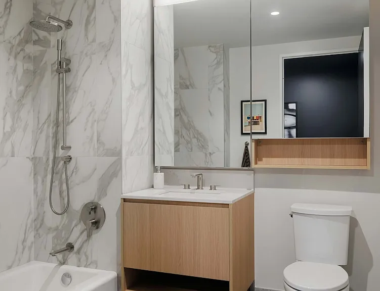 430 Main St #25J — Photo 4