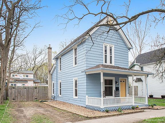 2nd image of 214 Oakwood St