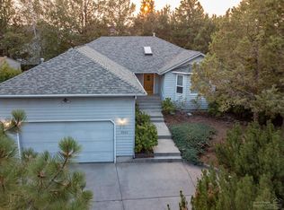 3023 NE Purcell Blvd, Bend, OR 97701