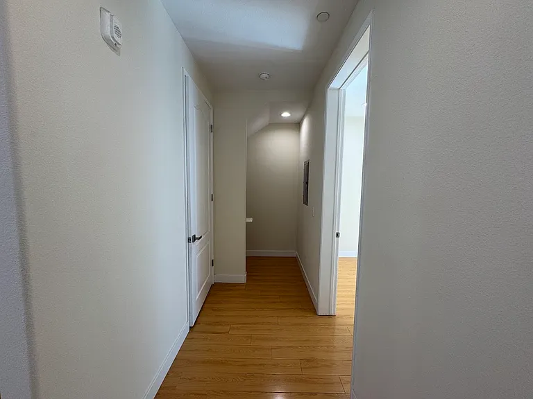 727 S Stoneman Ave #B — Photo 23