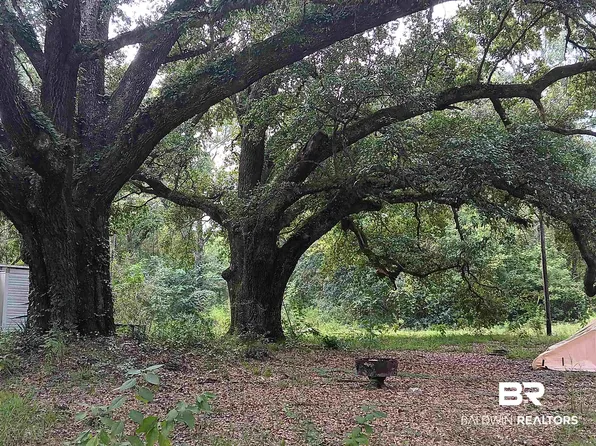 42311 Dixon Rd S, Bay Minette, AL 36507