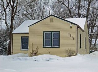 1516 63rd St, Windsor Heights, IA 50324