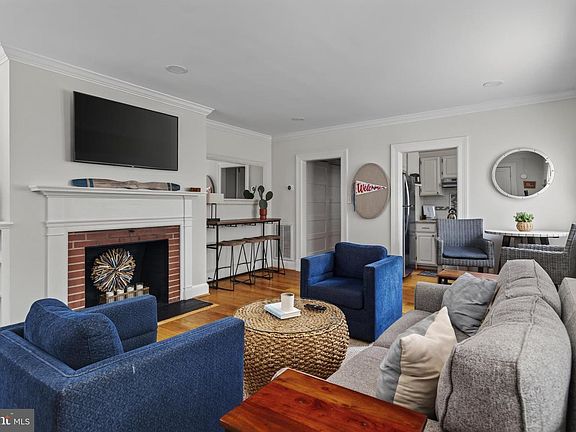 2nd image of 31 College Ave