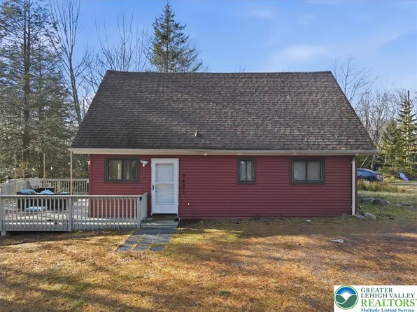 6401 Marvin Gdns, Tobyhanna, PA 18466