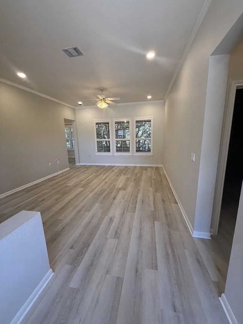 Sun City - 2 bed/2 bath — Photo 2