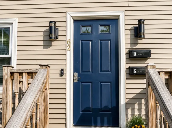 62 E Water St #2, Taunton, MA 02780