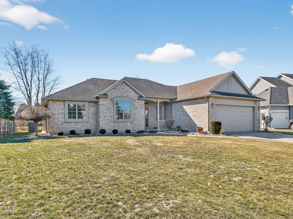 1591 Southridge Dr, Waterville, OH 43566