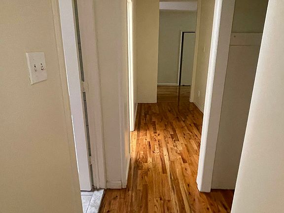 3rd image of 662 E 21st St APT A5