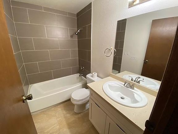 5th image of 22700 28th Ave S APT 105