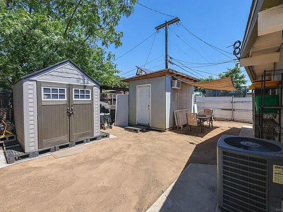 4th image of 559 Lindsay St