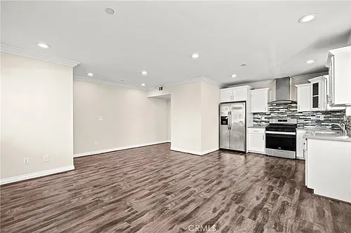 4812 Saturn St Photo 1
