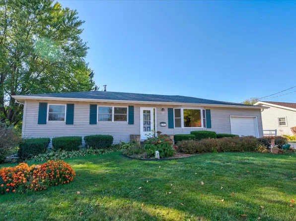 3020 Thinnes Street, Cross Plains, WI 53528