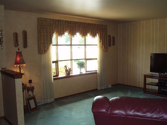 5th image of 4480 Clover Crest Ln