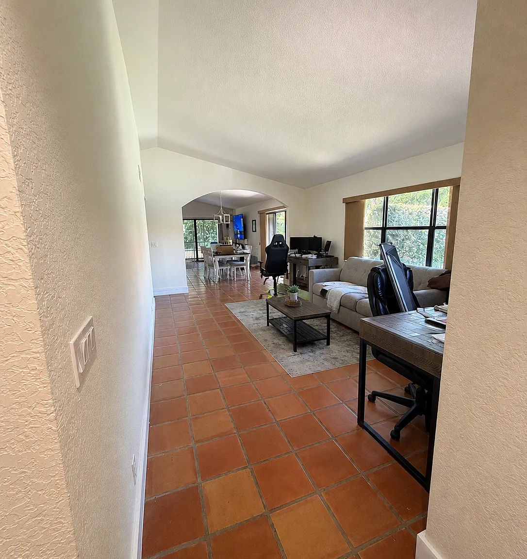 2 bed, 1561 sqft, $2,900 — Photo 2