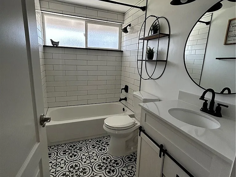 533 S Devon Rd — Photo 8