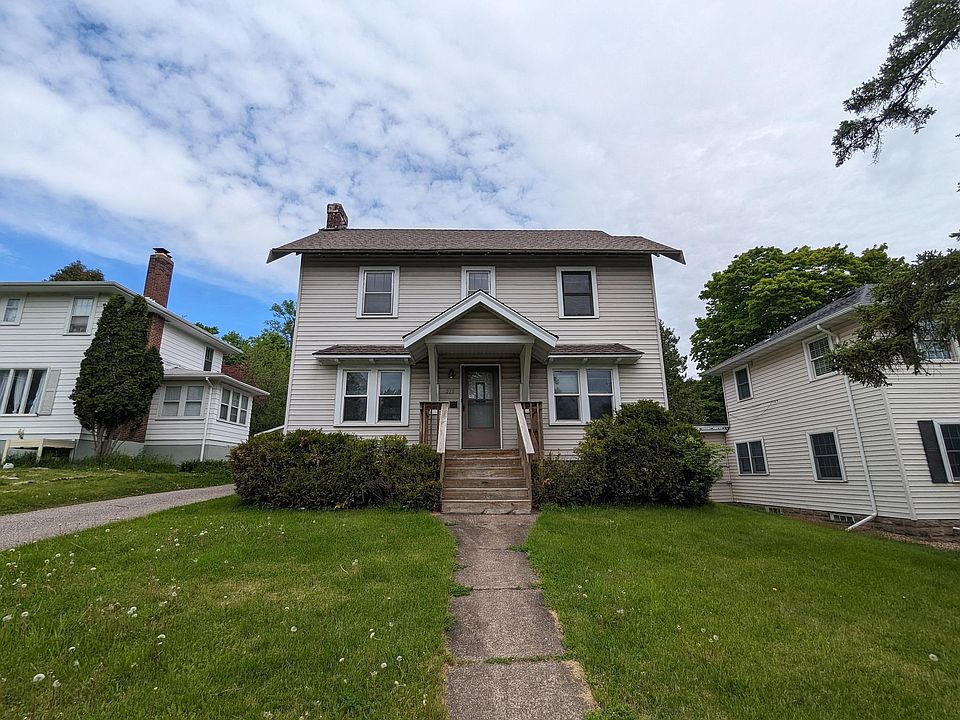 1st image of 215 W Arrowhead Rd