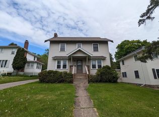 215 W Arrowhead Rd, Duluth, MN 55803