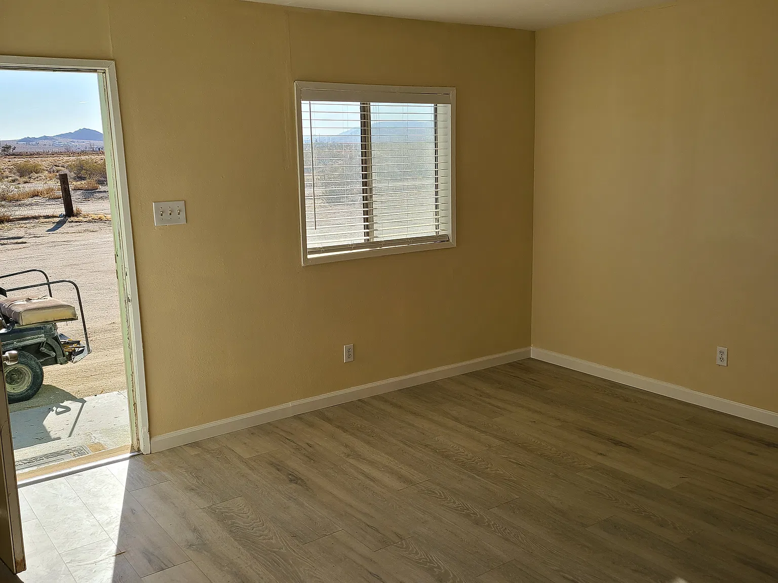 2 bed, 973 sqft, $1,200 — Photo 3