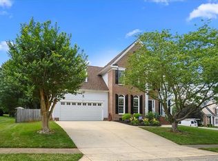 6647 Hawksnest Dr, Charlotte, NC 28269