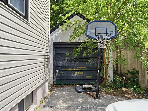 5th image of 209 Foster Ave #207