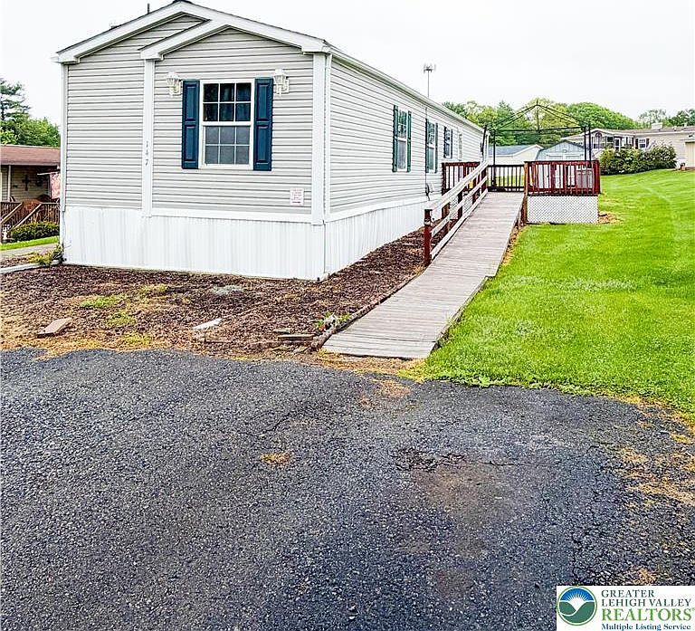 1st image of 147 Ashley Ln E