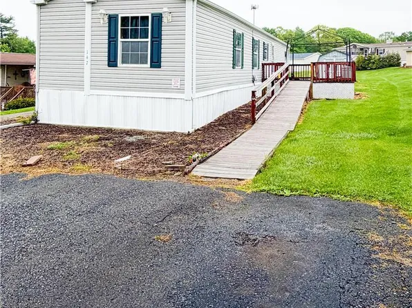 147 Ashley Ln E, Lehighton, PA 18235