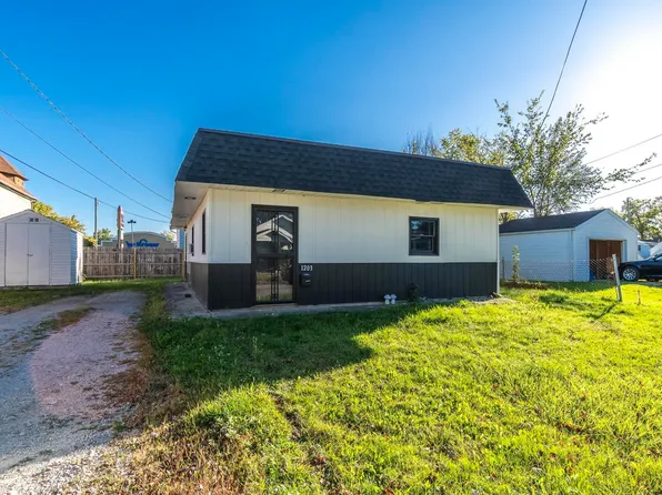 1203 Clayton Ave, Fort Wayne, IN 46808