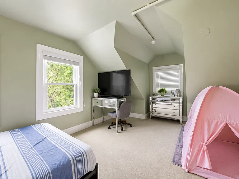 356 Cedar Ave — Photo 18