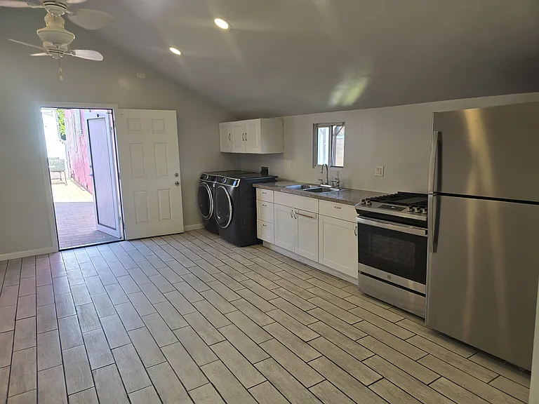11245 Raymond Ave — Photo 14