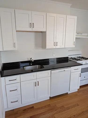 74 Pierce St #1 Photo 1