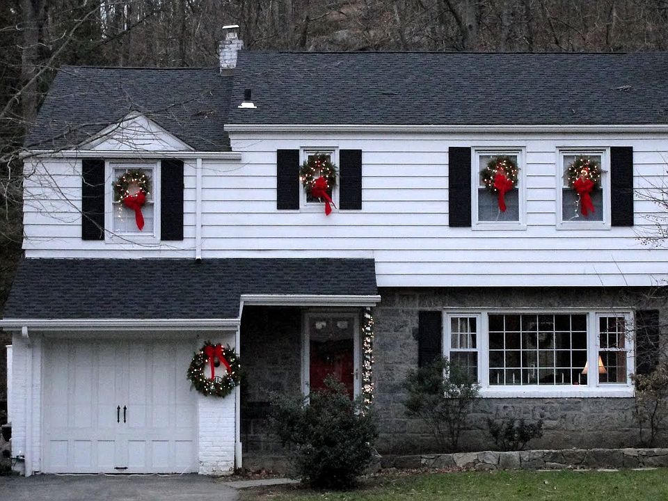 1st image of 41 Crest Dr