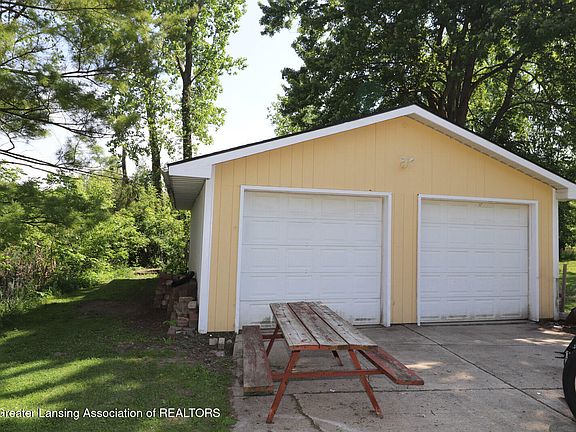 5th image of 1345 W Stoll Rd