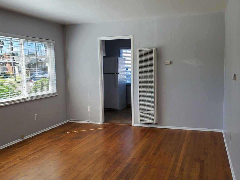 1st image of 3949 Kansas St